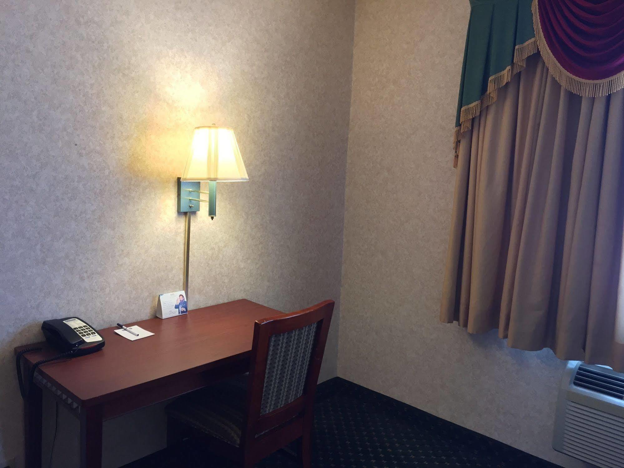Triplodge Of Hotel